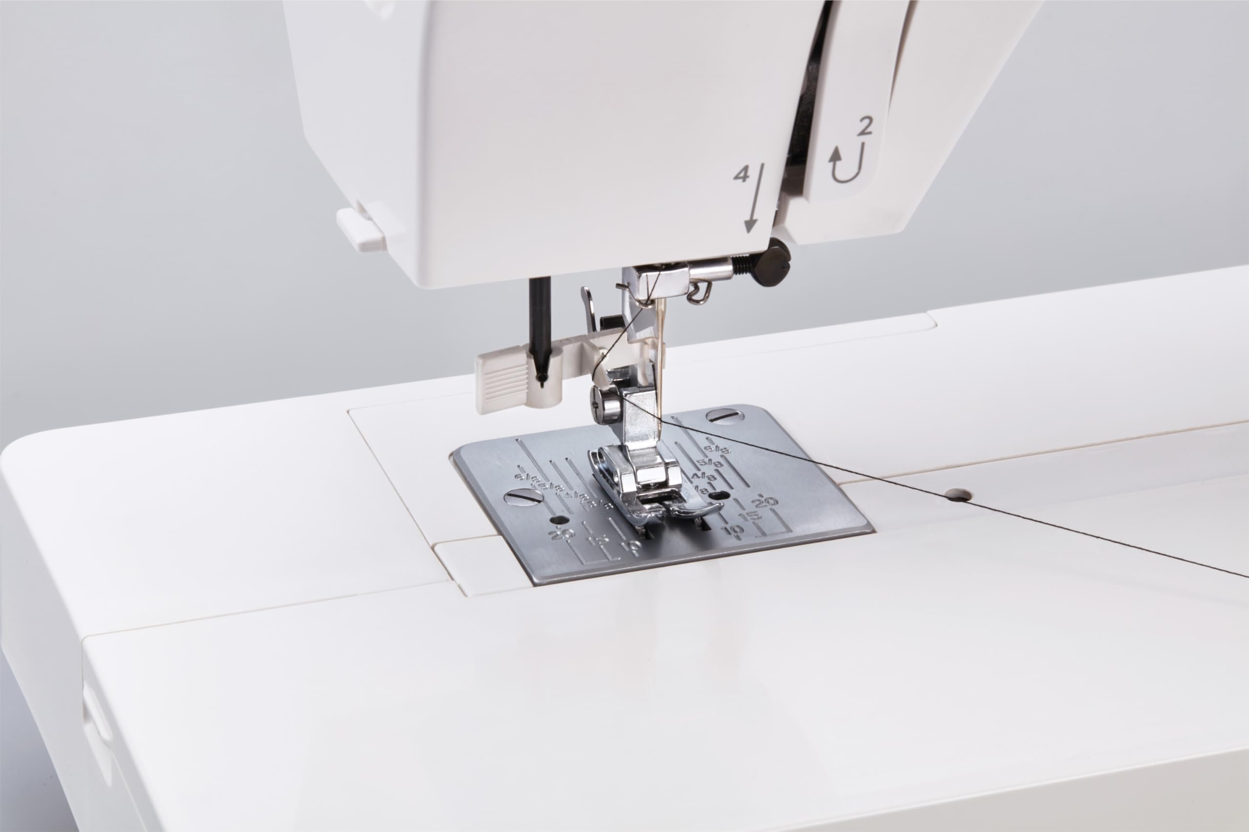 Janome 1522BL Mechanical Sewing Machine - Aesthetic Black Sewing Machine for Beginners, 22 Built in Stitches, 1 Step Buttonhole, Heavy Duty Metal Frame, Built in Needle Threader for Easy Use