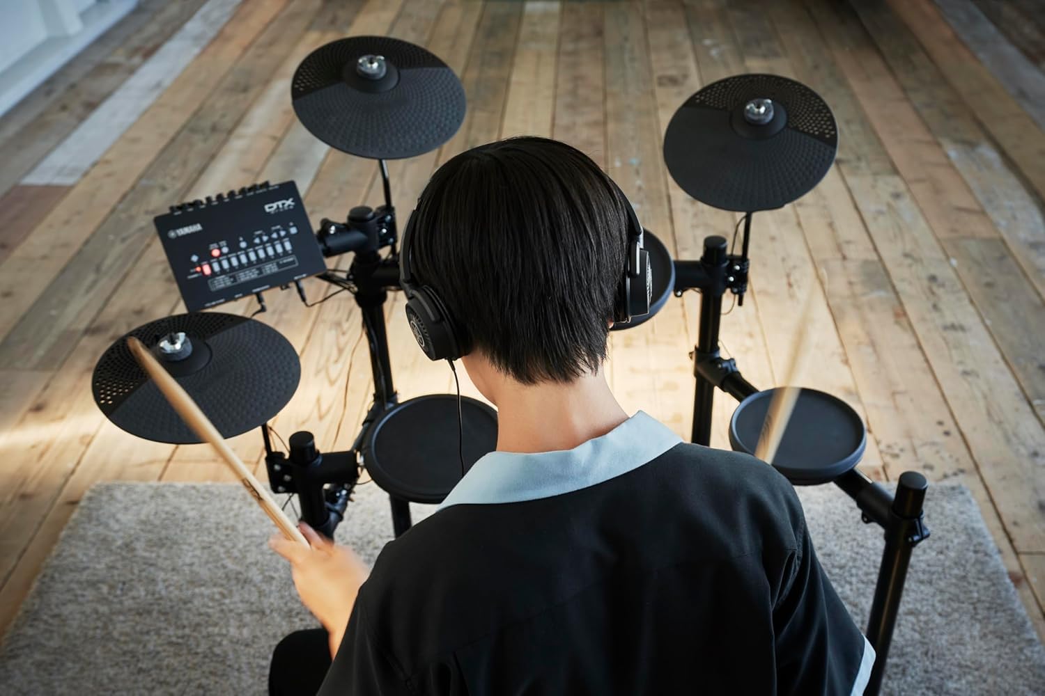 Yamaha Electronic Drum Trigger Module DTX-PRO with 70 Premium Customizable Kits, Kit Modifier Controls, USB Audio/MIDI and RS6 Rack System DTX-PRO