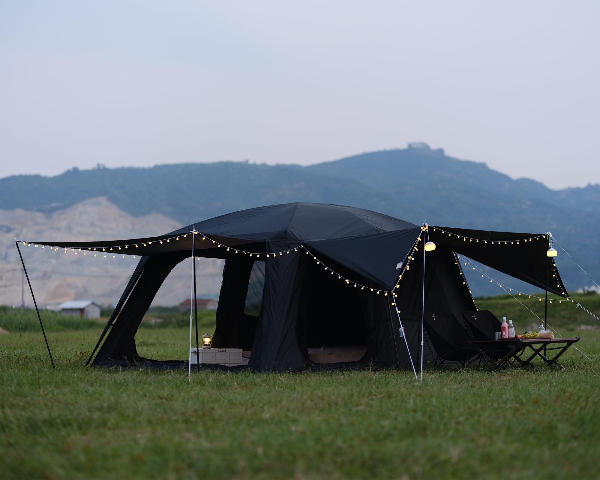 Vidalido 8-10 Person Camping Tent with 3 Door 2 Room Large Family Cabin Tents, Double Layer Waterproof Portable Glamping Tent, Big Tents for Outdoor Picnic Camping Hiking and Family Gathering