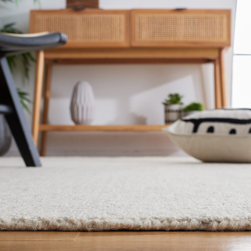 SAFAVIEH Area Rug 8x10 - Micro-Loop Collection - Large - Light Grey & Ivory, Handmade Wool, Ideal for Living Room, Bedroom, Office, Dining Space (MLP537F)