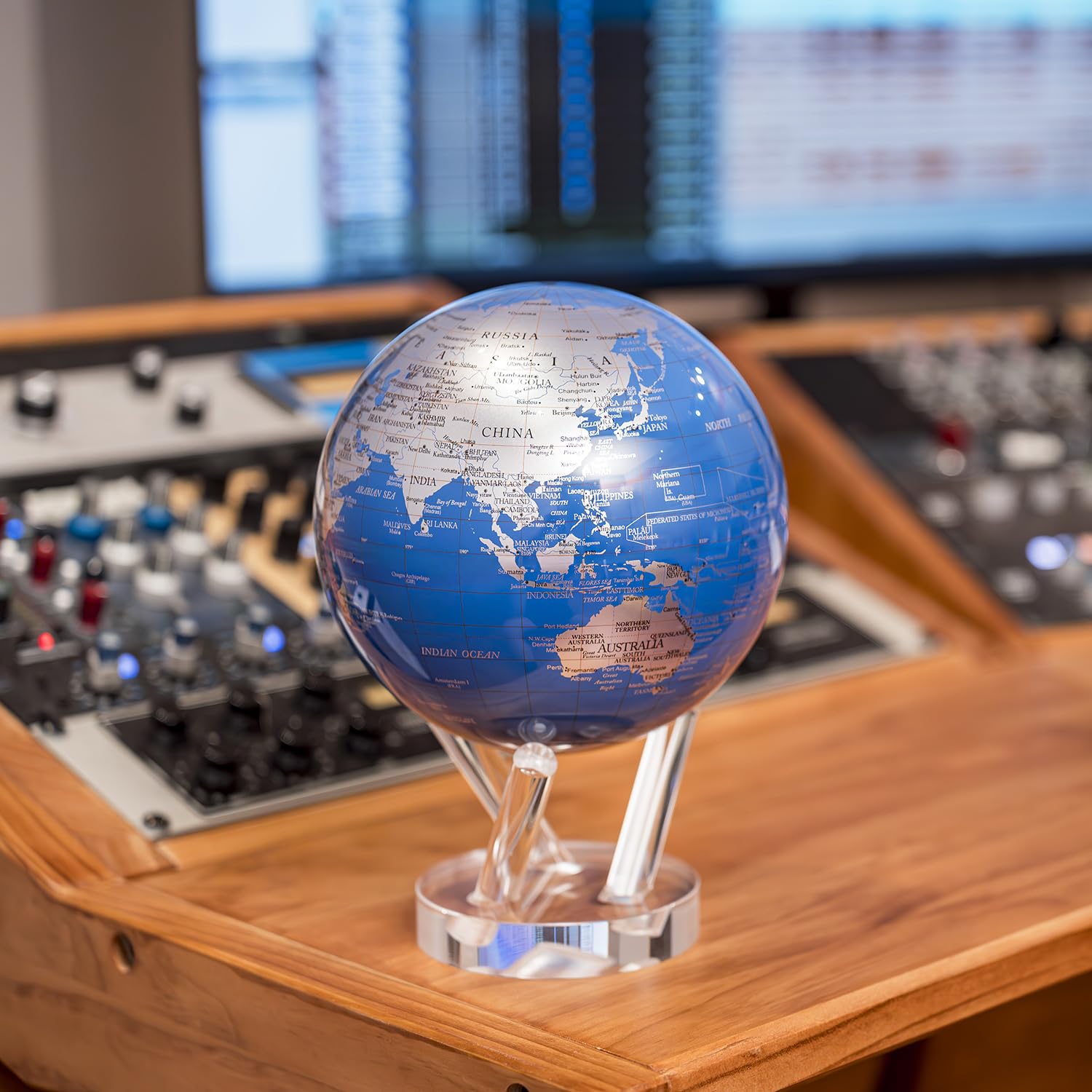 MOVA Globe - Royal Blue and Silver Classic (4.5") | Solar-Powered Spinning Decor for Desk | Self-Rotating Modern Earth Globe | No Batteries Required