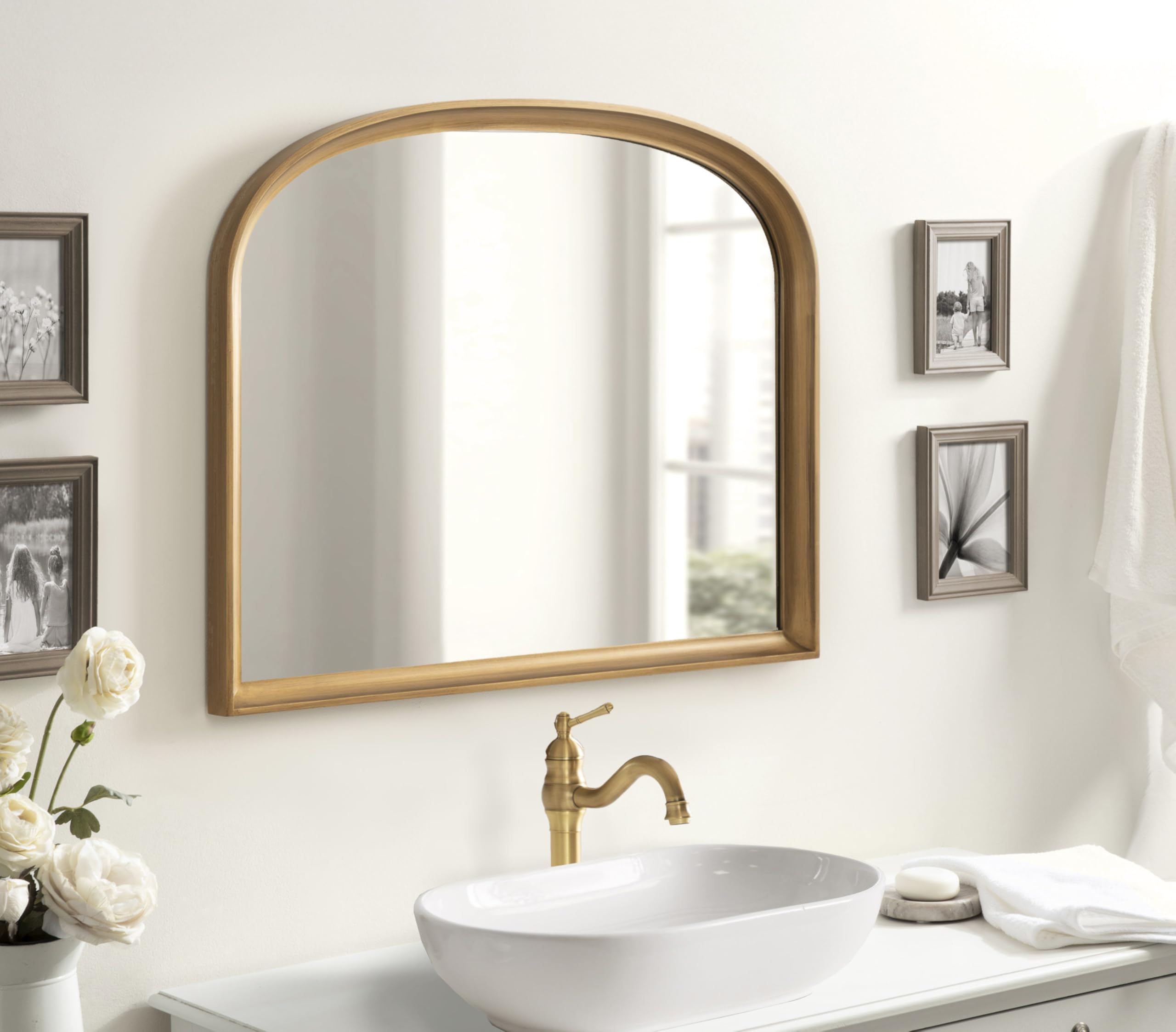 Kate and Laurel Hatherleigh Modern Arched Wooden Wall Mirror, 34 x 28, Gold, Decorative Wood Basket Arch Mirror for Use as Vanity Bathroom Accent or Living Room Mantel Decor