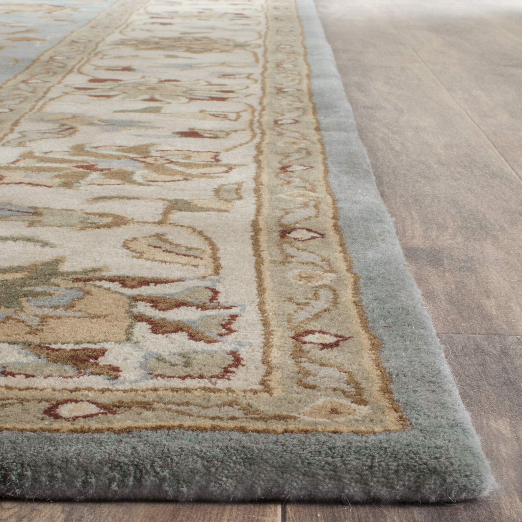 SAFAVIEH Royalty Collection Area Rug - 5' x 7', Blue & Beige, Handmade Traditional Oriental Wool, Ideal for High Traffic Areas in Living Room, Bedroom (ROY343B)