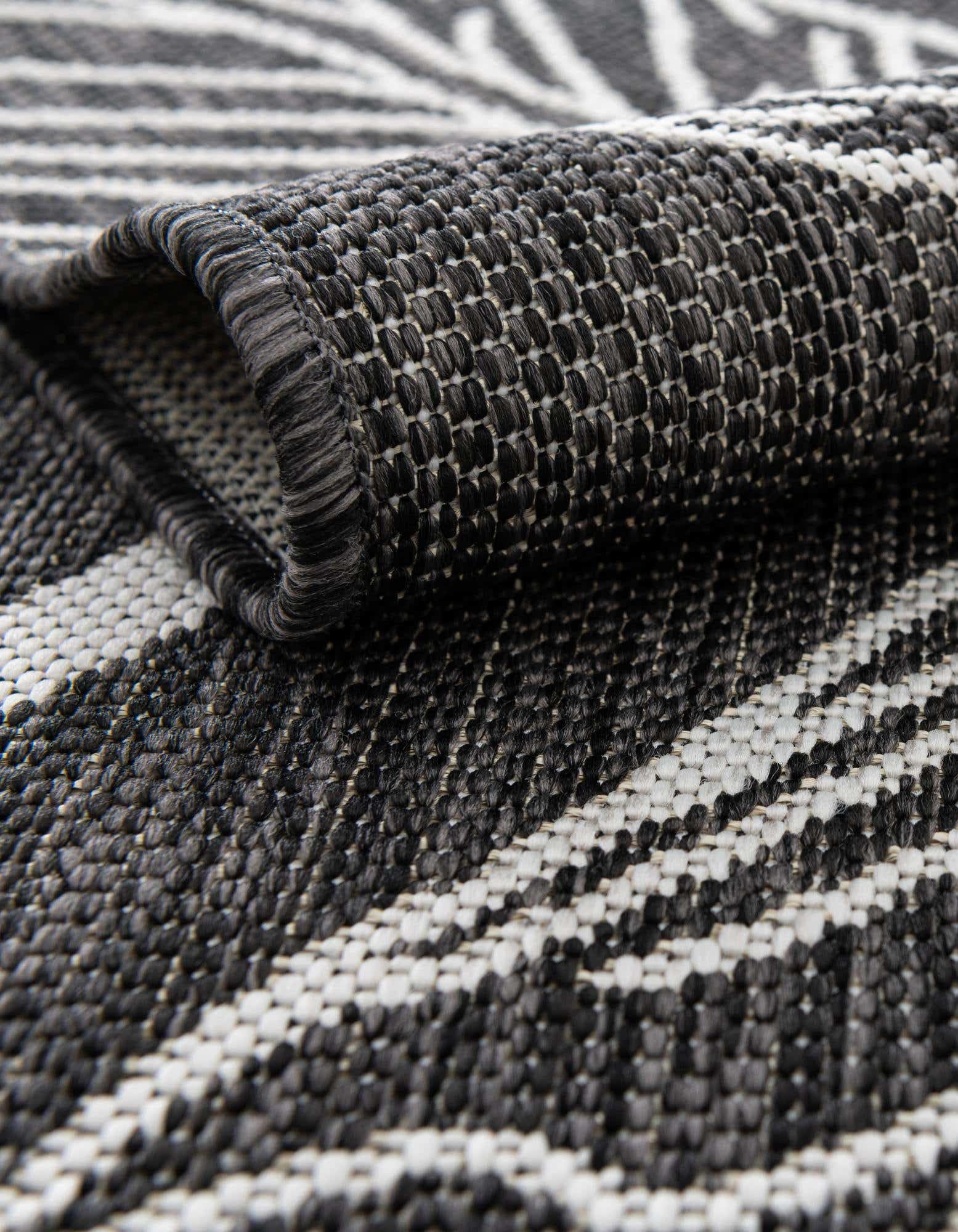 Unique Loom Outdoor Botanical Collection Area Rug - Leaf (10' 8" Square, Ivory Charcoal)