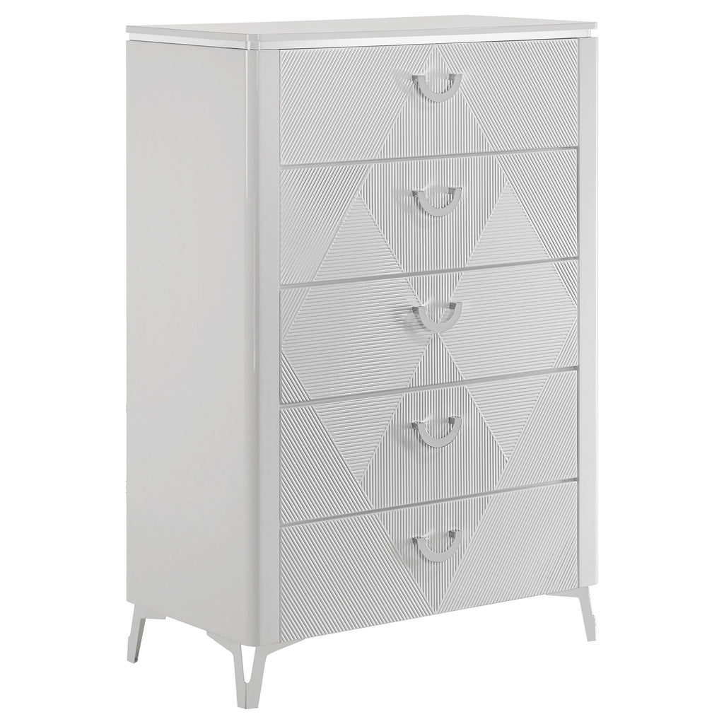 Coaster Home Furnishings - Cassia - Wood - 5-Drawer Chest with Black Felt-Lined Top, V-Patterns Front, U-Shaped Pulls, Tapered Legs and Contemporary Style - Bedroom - White High Gloss - 215795