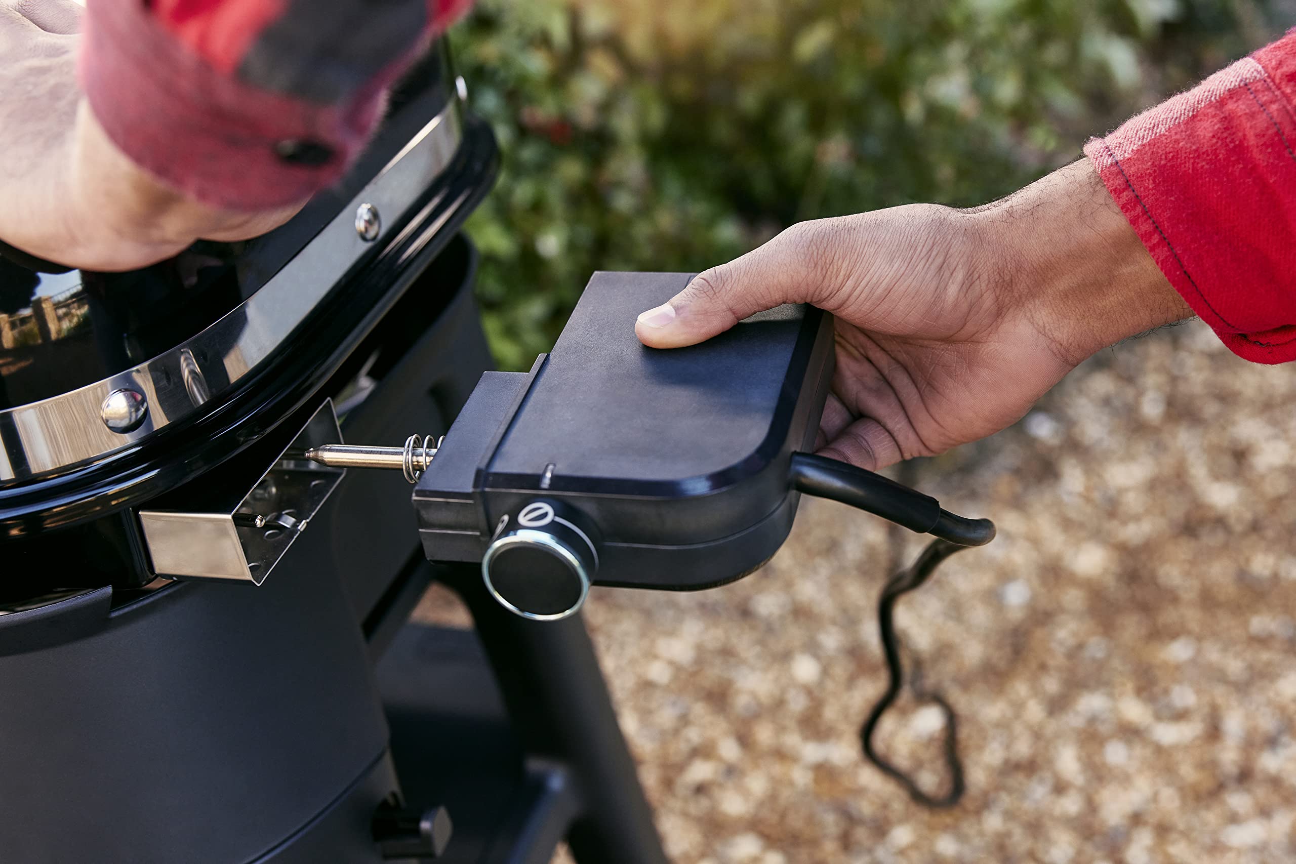 Weber Lumin Portable Electric Grill, Black – High‑Heat Outdoor BBQ Reaching 600°F for Searing, Smoking, Steaming & Warming – Ideal for Samll Spaces & Travel