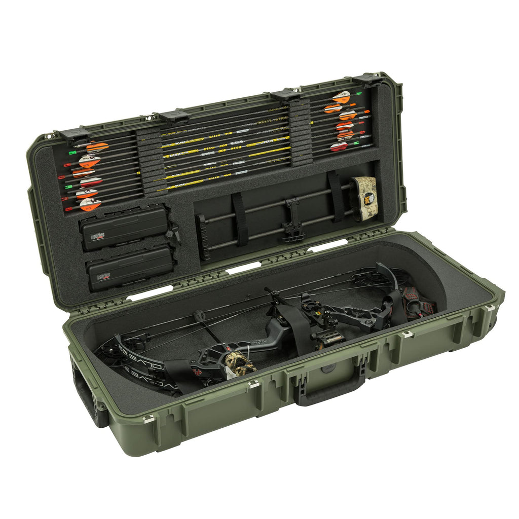 SKB Cases iSeries 3i-3614-PL-M Small Parallel Limb Bow Case, Hard Shell Compound Bow and Arrow Case with Wheels and Trigger Latch System