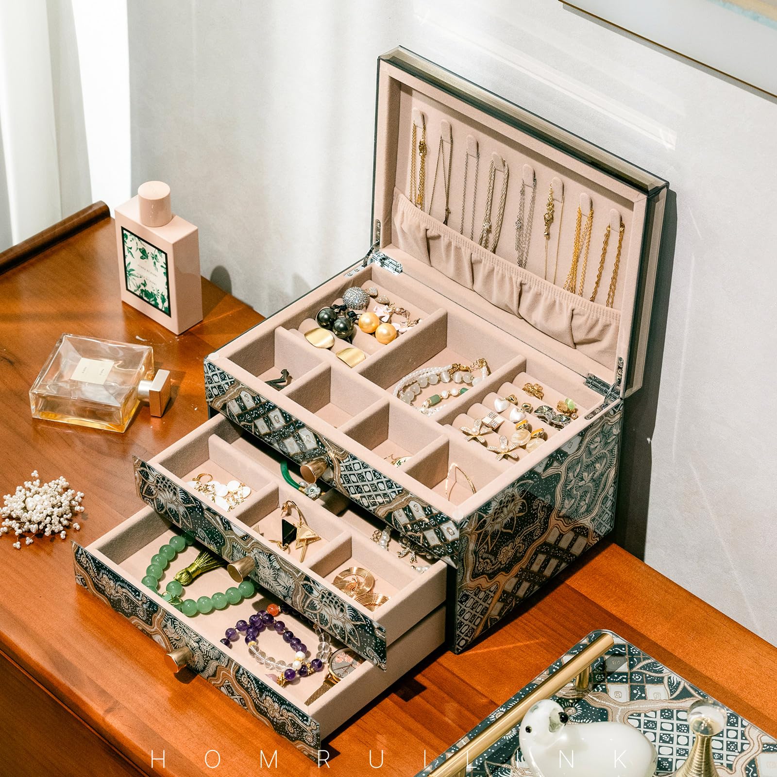 Homruilink High End Glass Jewelry Box, 3 Layer Jewelry Organizer,Velvet-Lined Case For Ring, Necklace, Earring, Bracelet Storage, Ideal Gift (Emerald)