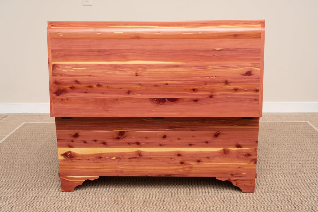 Rustic Red Door Co. Cedar Hope Chest with Waterfall Top and Tray, Amish Made Wooden Storage Trunk Box for Bedroom, Blanket, Clothes, Anti-Slam Hinges and Lock, Cedar Wood, Natural Stain, 36" Long