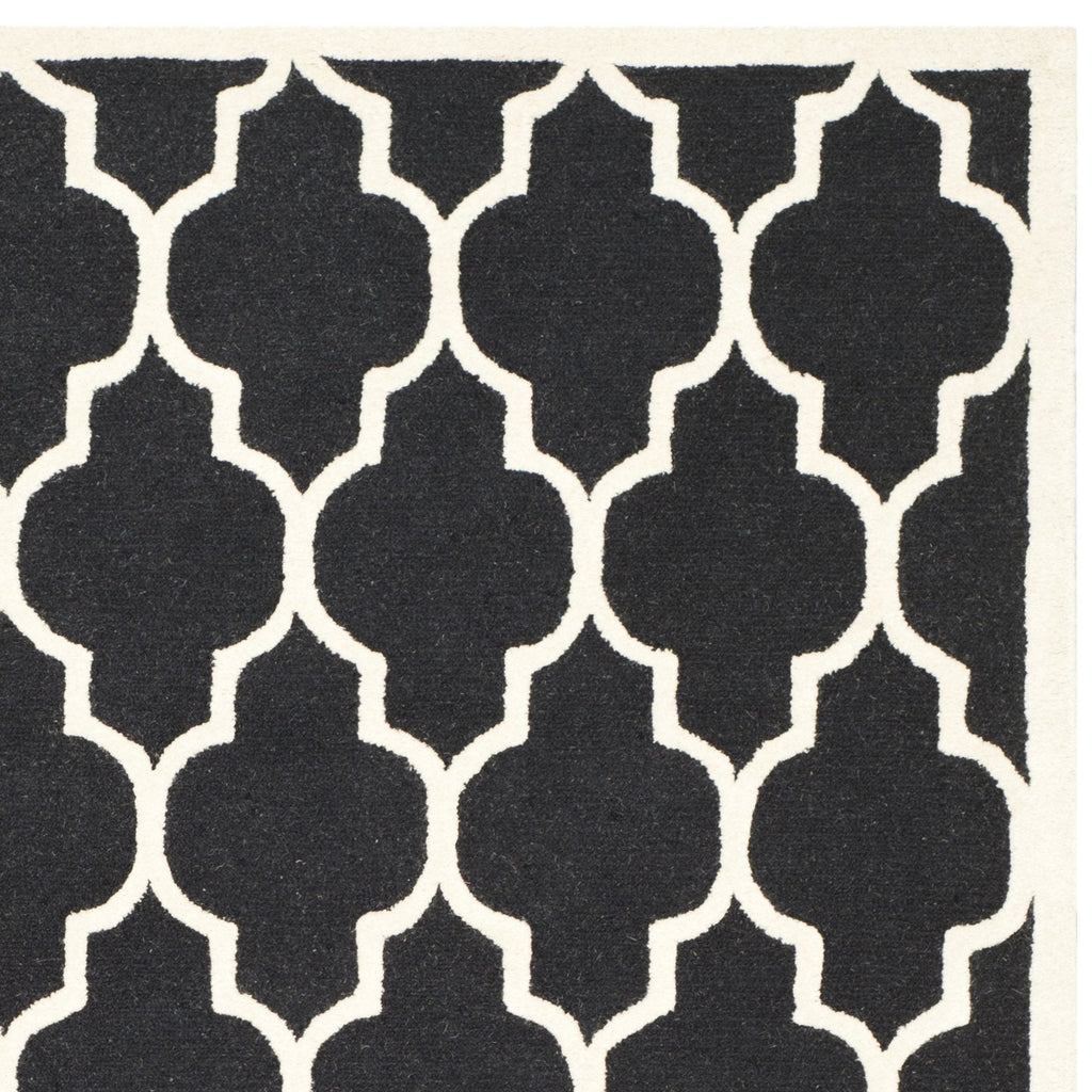 SAFAVIEH Area Rug 8x10 - Cambridge Collection - Large - Black & Ivory, Handmade Wool, Moroccan Trellis Design, Ideal for Living Room, Bedroom, Office, Dining Space (CAM134E)