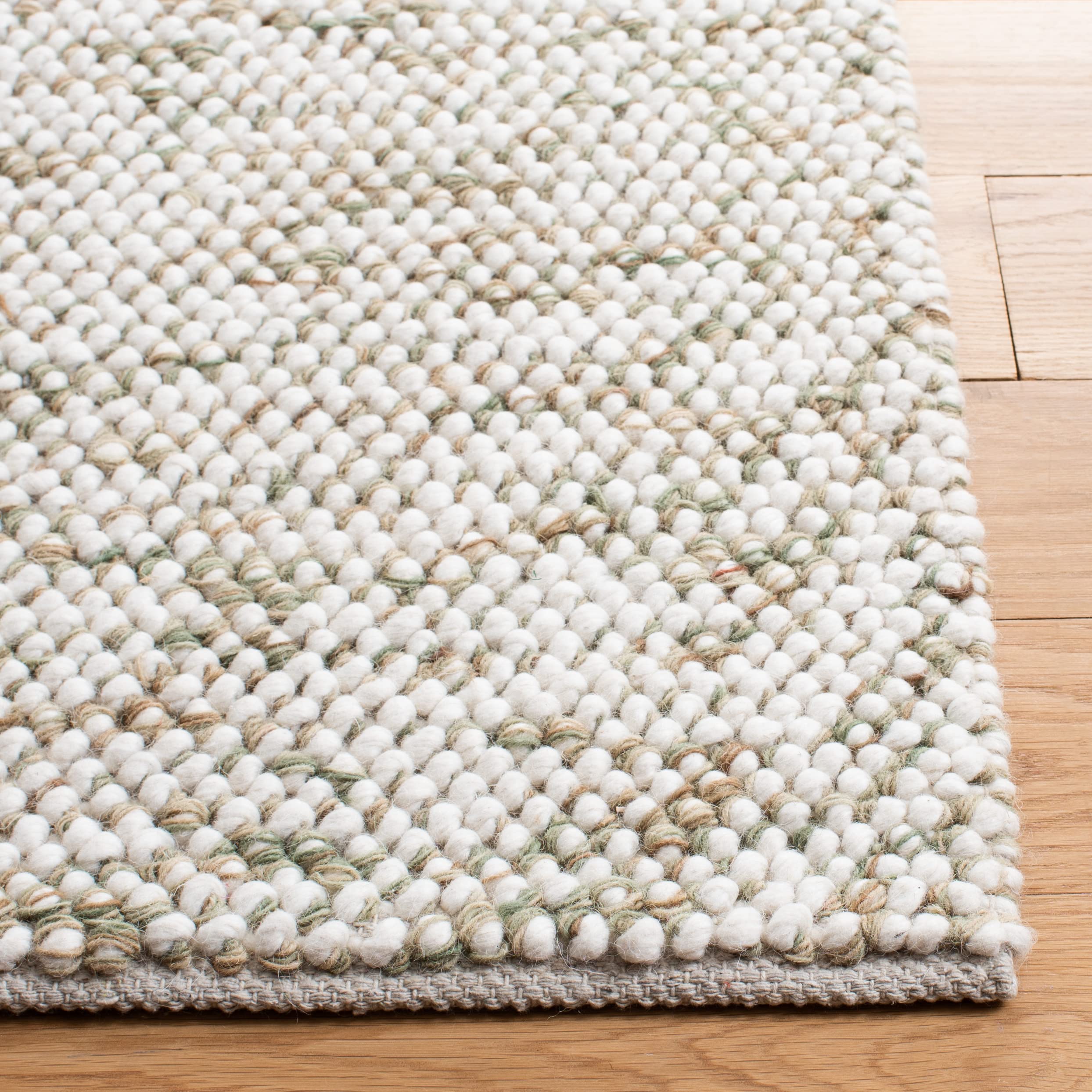 SAFAVIEH Natura Collection Area Rug - 6' x 9', Sage & Ivory, Handmade Wool, Ideal for High Traffic Areas in Living Room, Bedroom (NAT182W)