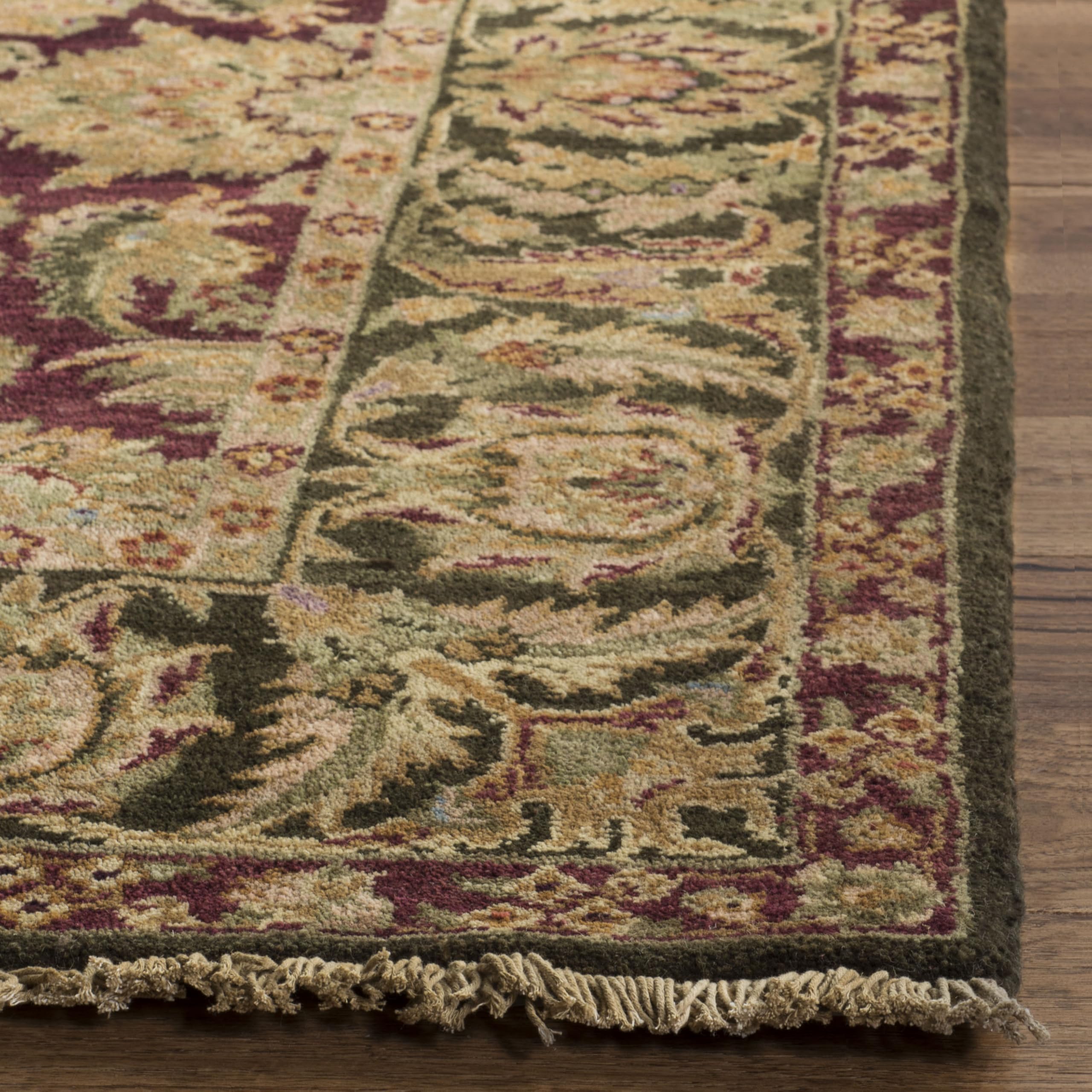 SAFAVIEH Old World Collection Runner Rug - 2'6" x 8', Burgundy & Green, Handmade Traditional Oriental Wool, Ideal for High Traffic Areas in Living Room, Bedroom (OW115A)
