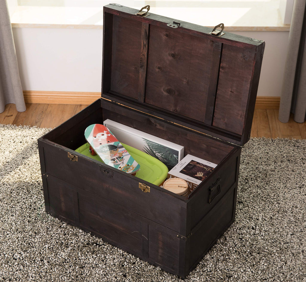 Vintiquewise(TM) Old Cedar Style Large Chest