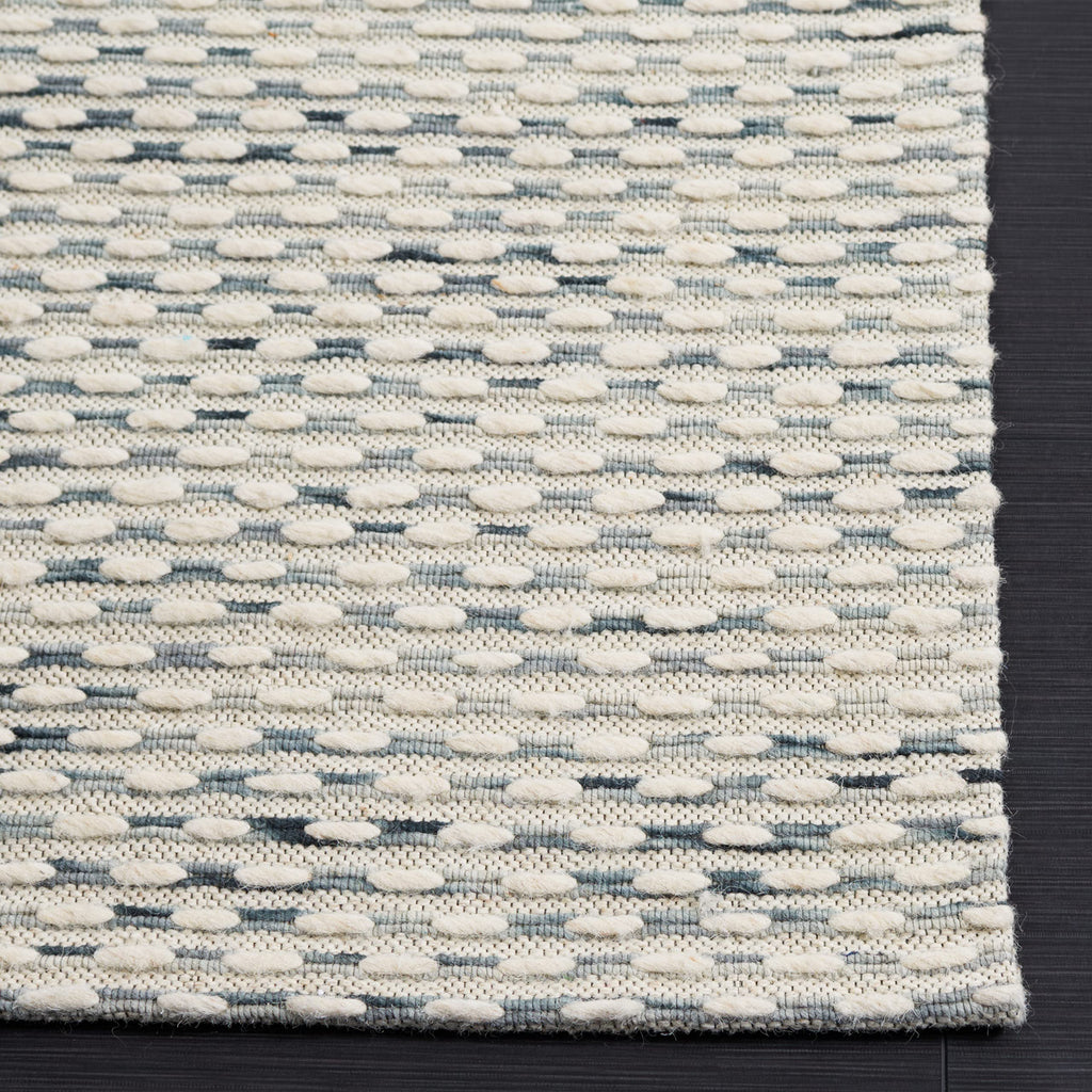 SAFAVIEH Area Rug 8x10 - Marbella Collection - Large - Beige & Blue, Handmade Wool, Ideal for Living Room, Bedroom, Office, Dining Space (MRB158L)