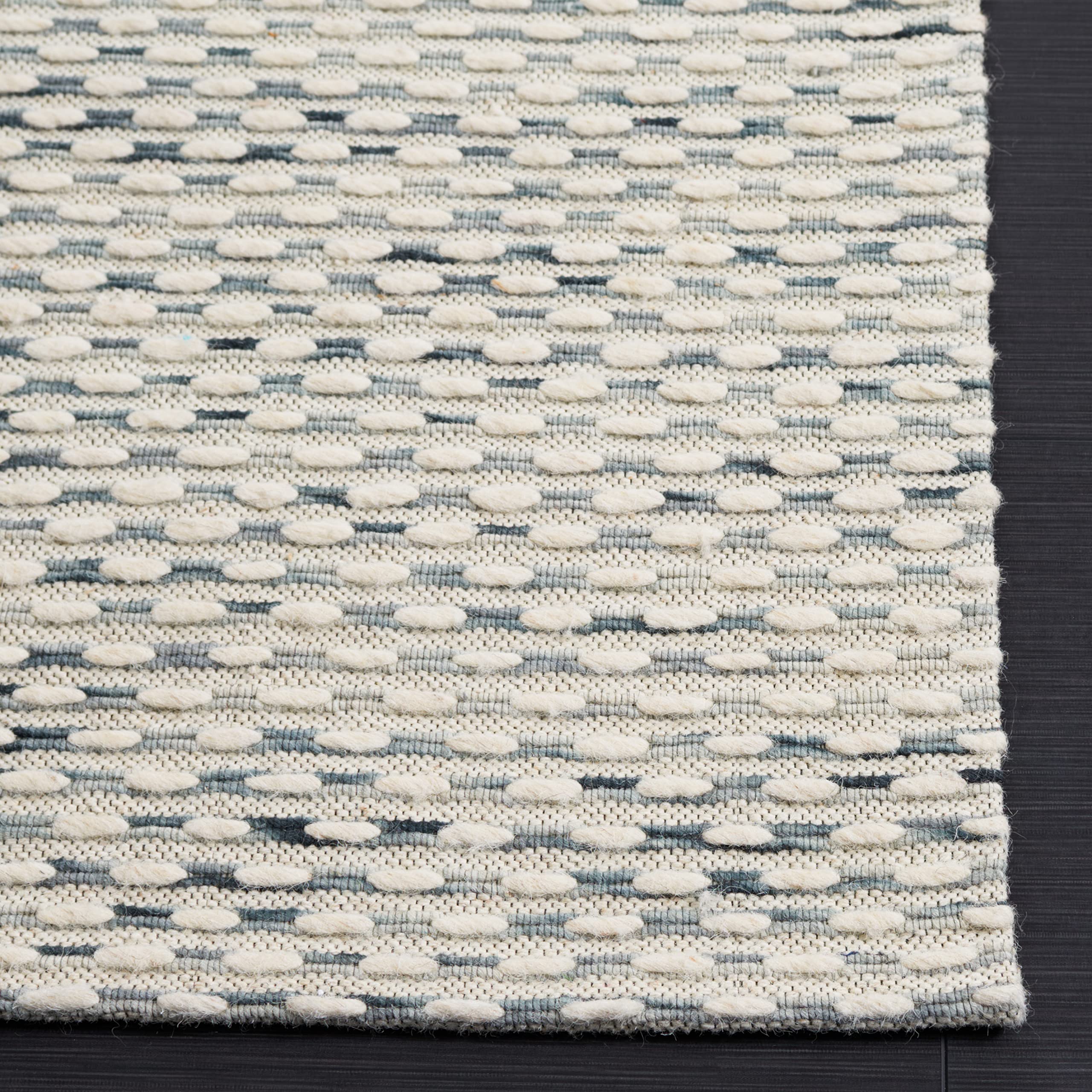 SAFAVIEH Area Rug 8x10 - Marbella Collection - Large - Beige & Blue, Handmade Wool, Ideal for Living Room, Bedroom, Office, Dining Space (MRB158L)