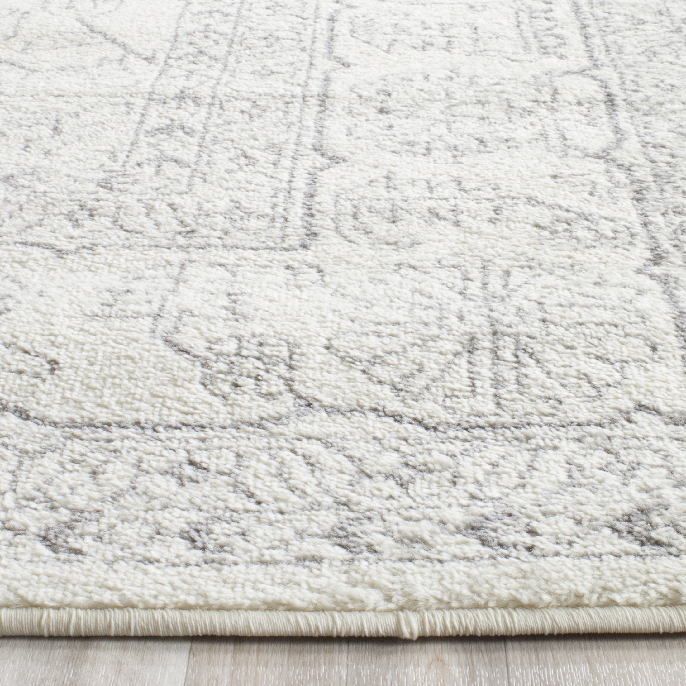 SAFAVIEH Area Rug 10x14 - Adirondack Collection - Large - Ivory & Silver, Oriental Medallion Design, Non-Shedding & Easy to Clean, Ideal for Living Room, Bedroom, Dining Space (ADR108B)