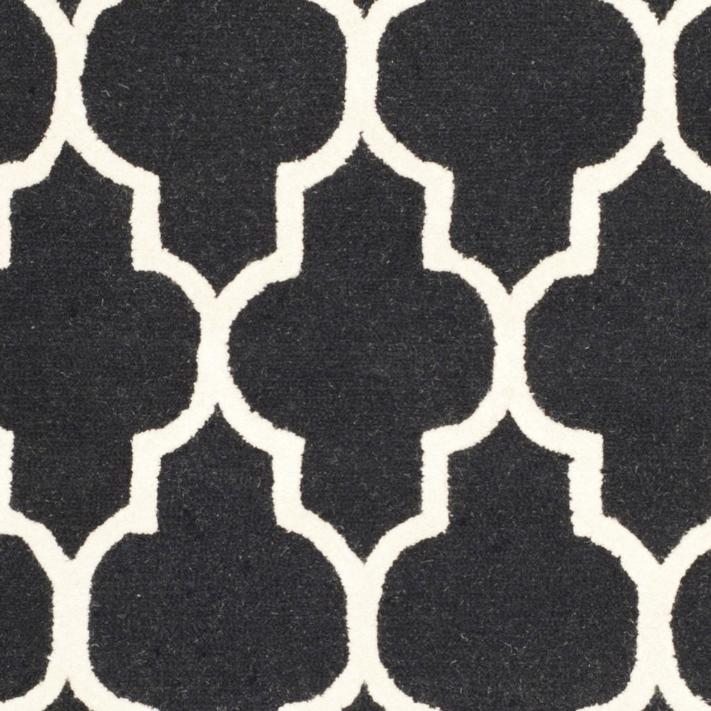 SAFAVIEH Area Rug 8x10 - Cambridge Collection - Large - Black & Ivory, Handmade Wool, Moroccan Trellis Design, Ideal for Living Room, Bedroom, Office, Dining Space (CAM134E)