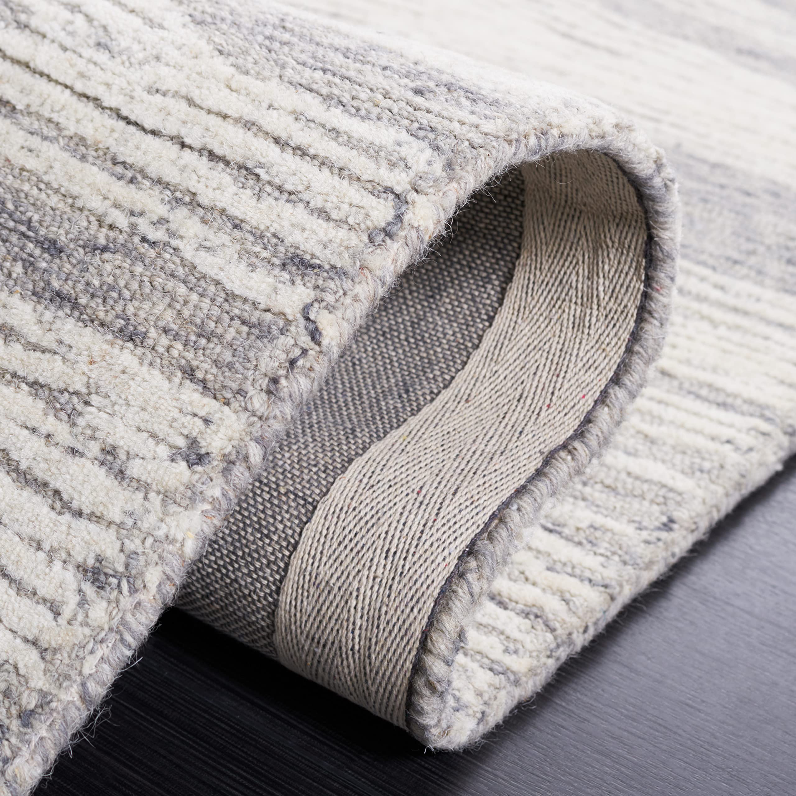 SAFAVIEH Area Rug 8x10 - Metro Collection - Large - Grey & Ivory, Handmade Wool, Modern Design, Ideal for Living Room, Bedroom, Office, Dining Space (MET995F)