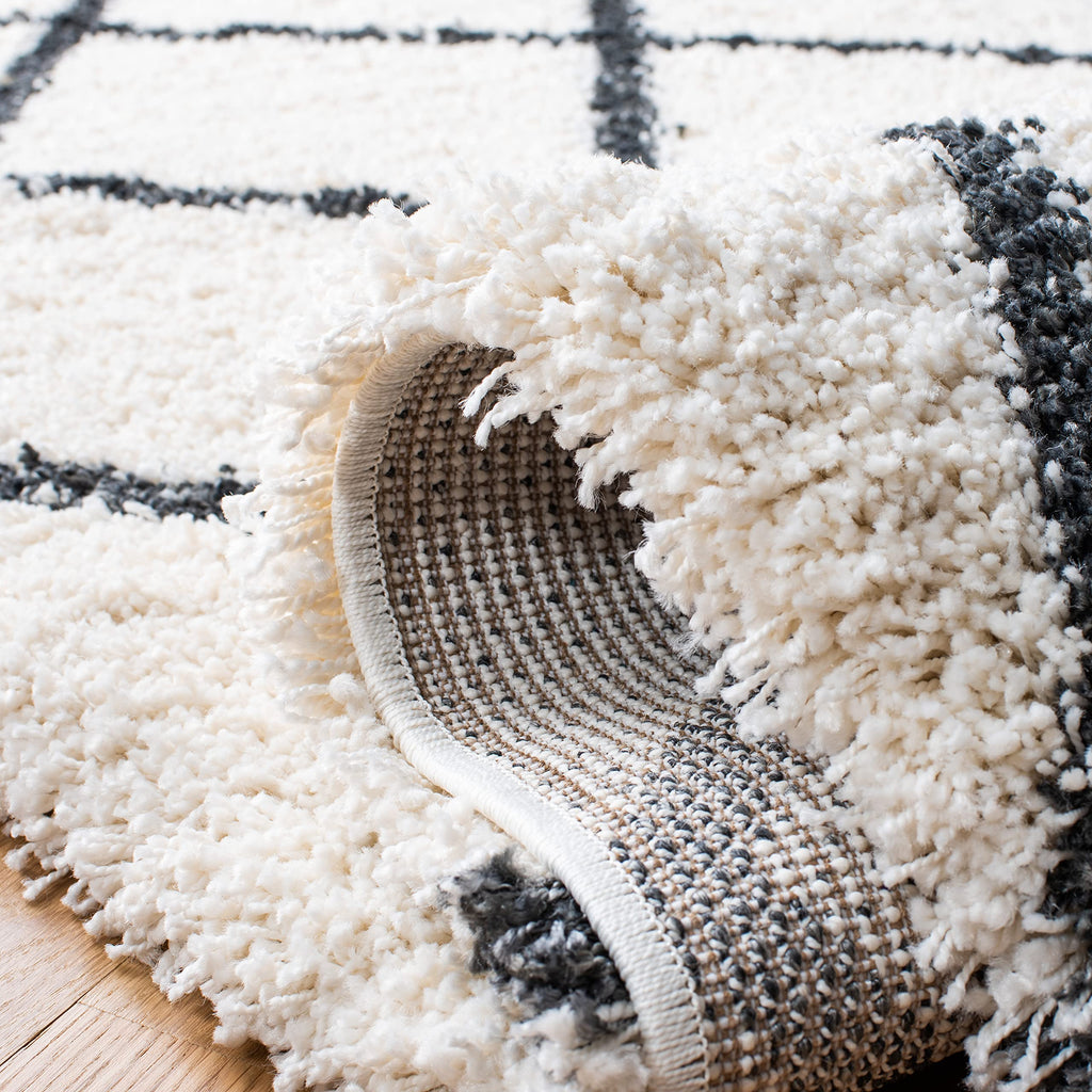 SAFAVIEH Area Rug 8x10 - Hudson Shag Collection - Large - Ivory & Dark Grey, Trellis Pattern, Non-Shedding & Easy Cleaning, Plush Thick Pile, Ideal for Living Room, Bedroom, Dining Space (SGH222C)