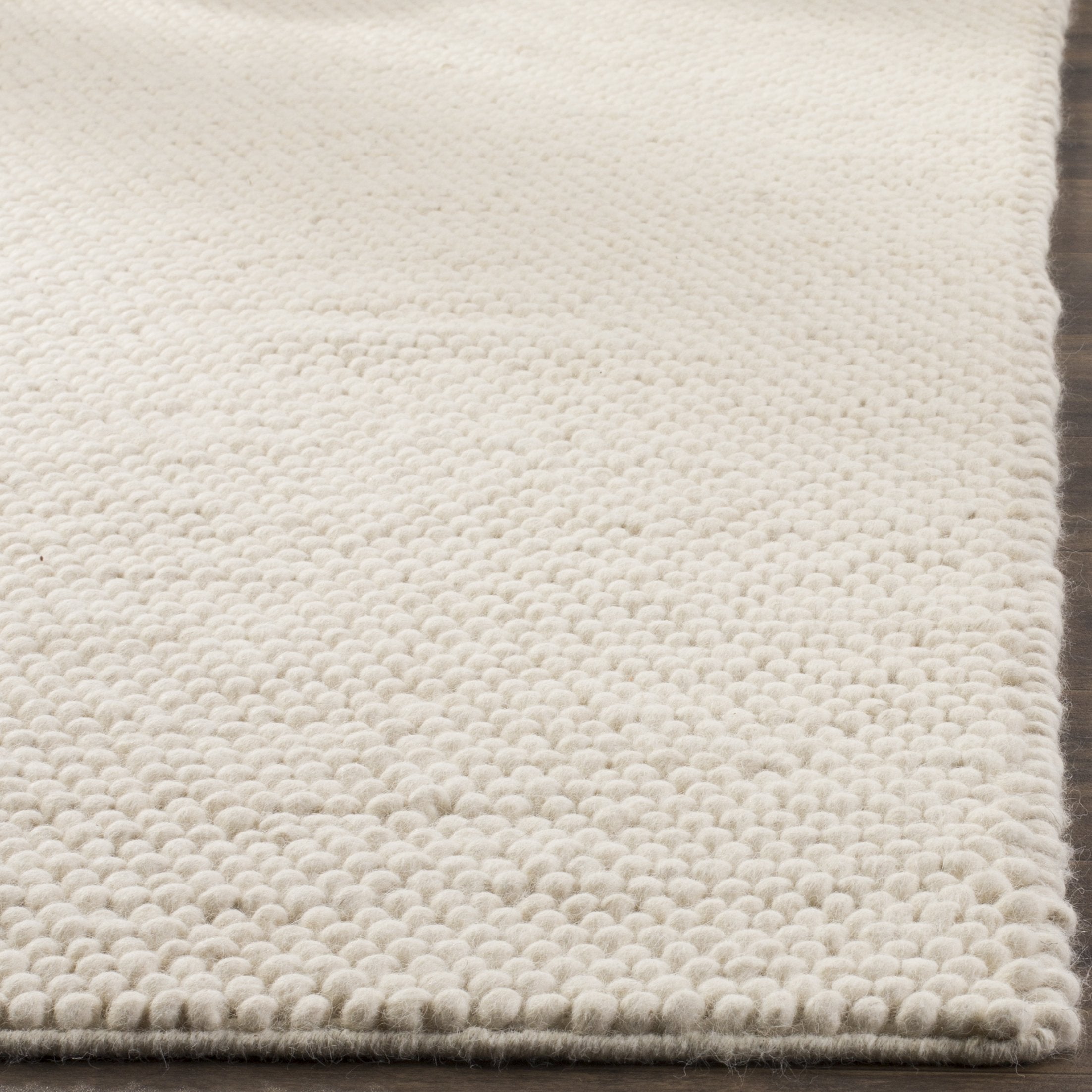 SAFAVIEH Area Rug 6x9 - Natura Collection - Ivory, Handmade Wool Blend, Textured Design, Ideal for Living Room, Bedroom, Dining Space (NAT620A)
