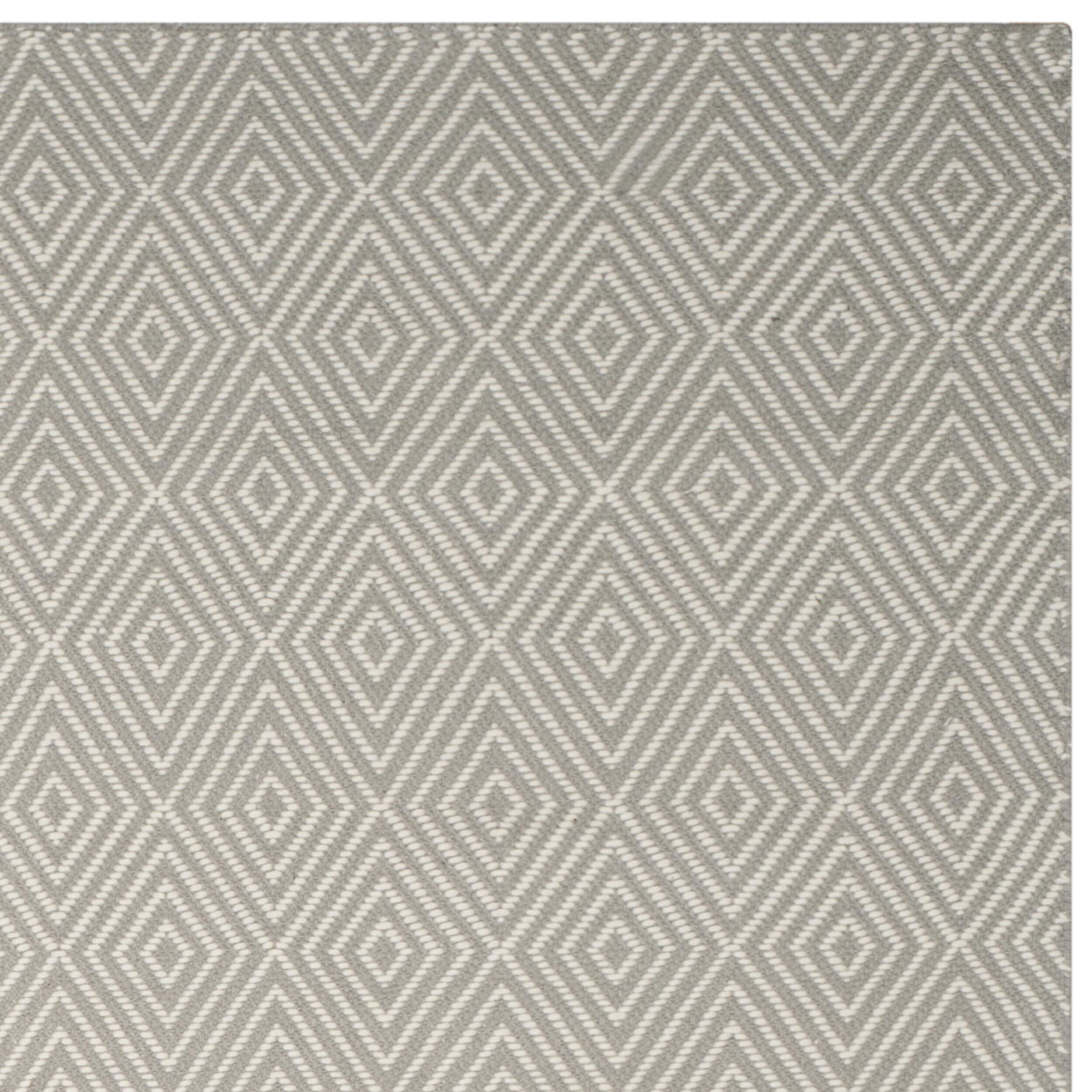 SAFAVIEH Area Rug 8x10 - Wilton Collection - Large - Light Grey & Ivory, Hand-Hooked Wool, Ideal for Living Room, Bedroom, Office, Dining Space (WIL715D)