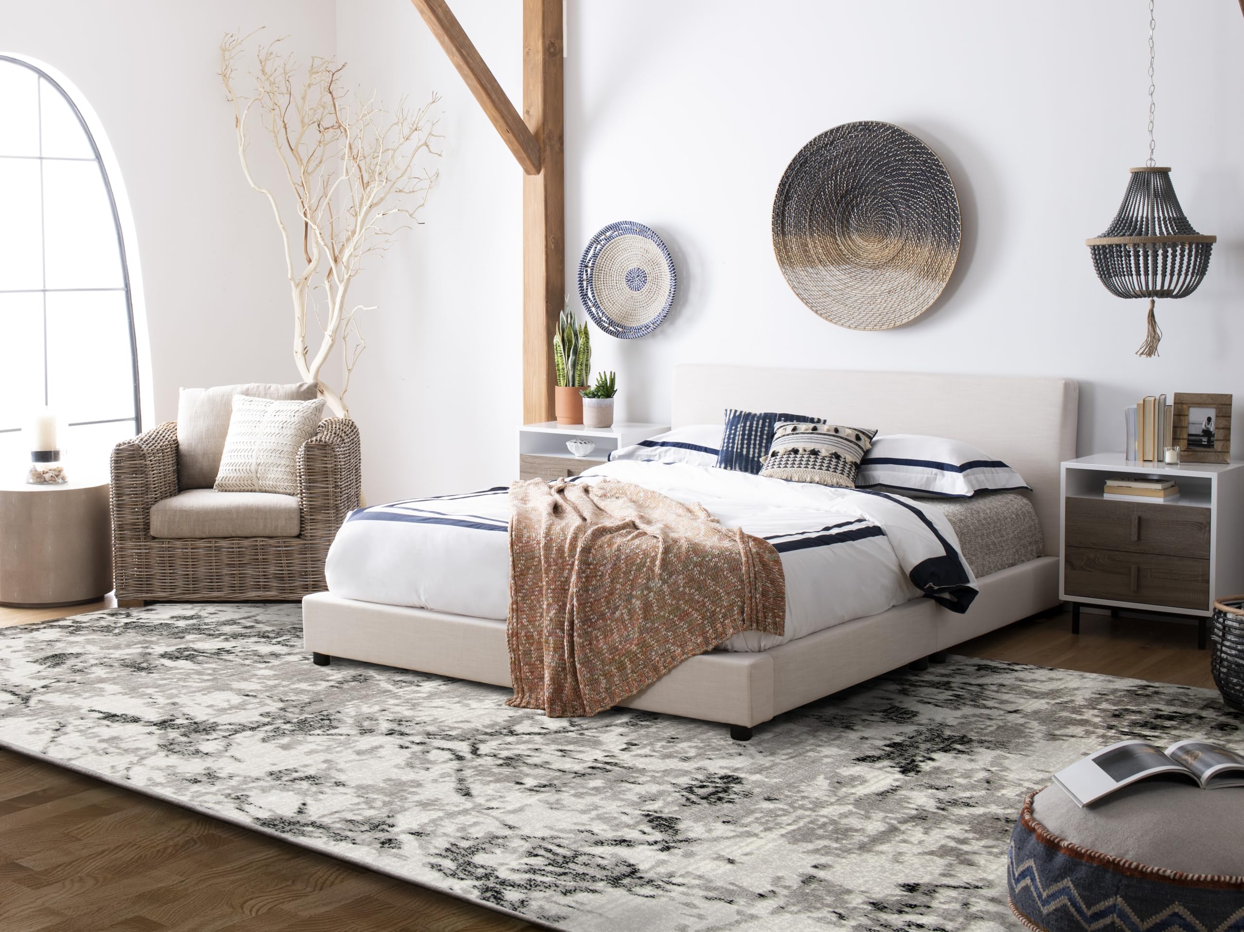 SAFAVIEH Skyler Collection Area Rug - 10' x 14', Grey & Ivory, Modern Abstract Design, Non-Shedding & Easy Care, Ideal for High Traffic Areas in Living Room, Bedroom (SKY186K)