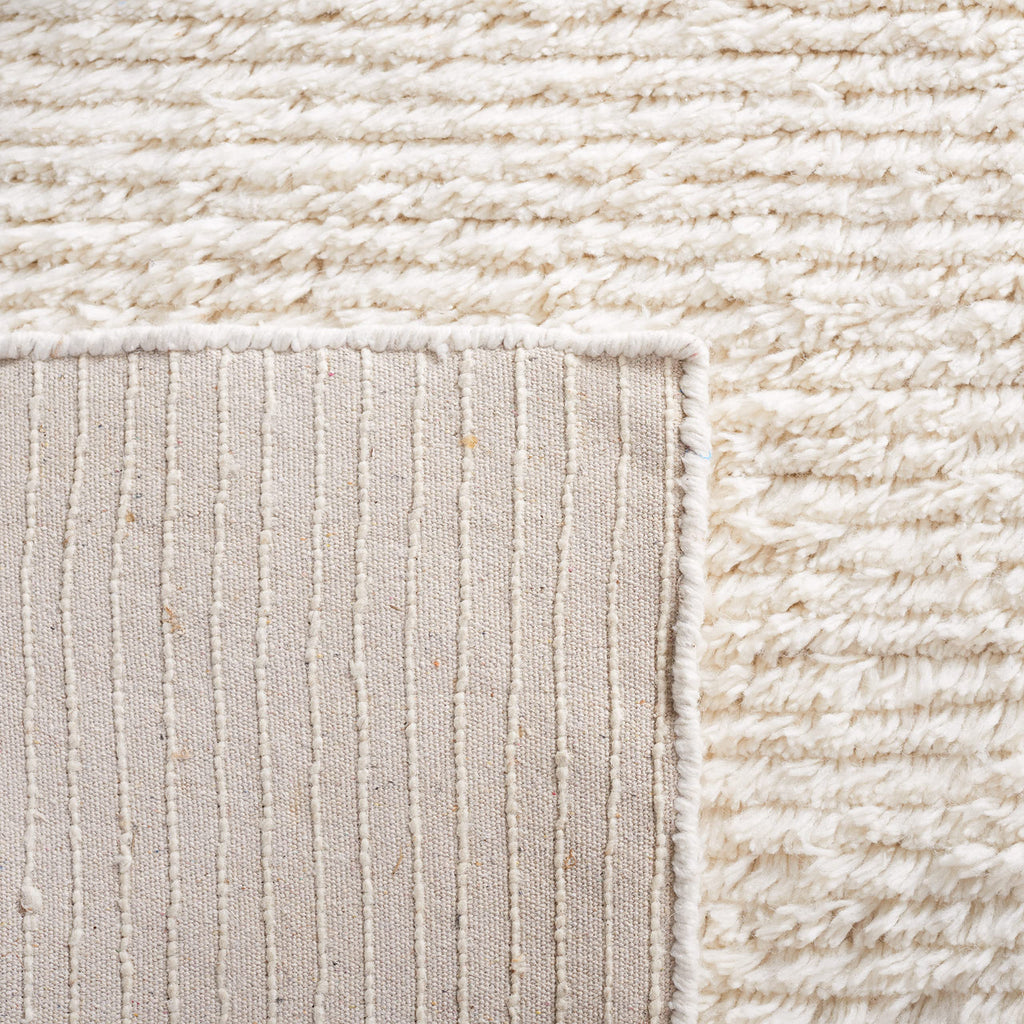 SAFAVIEH Casablanca Collection Area Rug - 10' x 14', Ivory, Handmade Wool, Ideal for The Living Room, Dining, Bedroom (CSB793A)