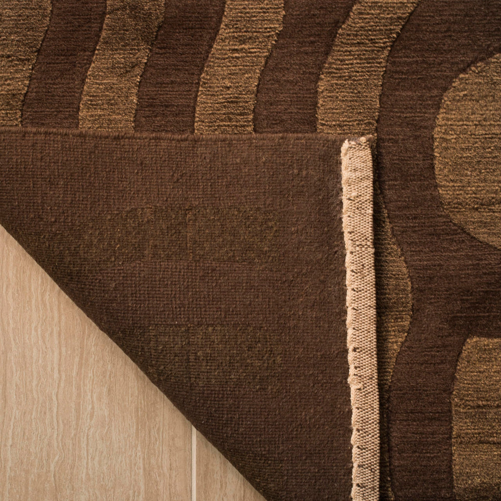 SAFAVIEH Area Rug 6x9 - Couture Collection - Coco Tan & Beige, Silk & Wool, Ideal for Living Room, Bedroom, Dining Space (TOB814E)