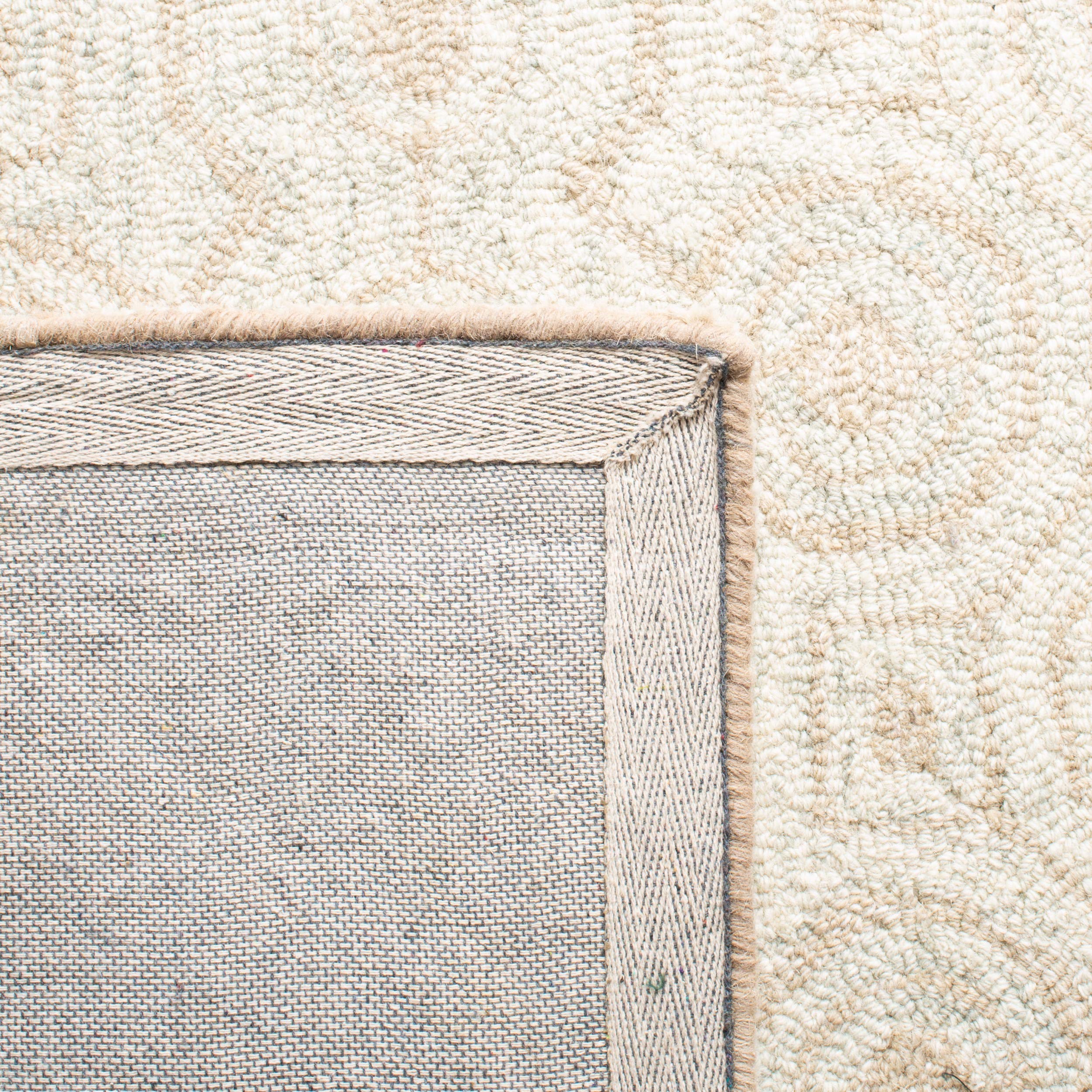 SAFAVIEH Area Rug 8x10 - Micro-Loop Collection - Large - Ivory & Light Green, Handmade Wool, Ideal for Living Room, Bedroom, Office, Dining Space (MLP950A)