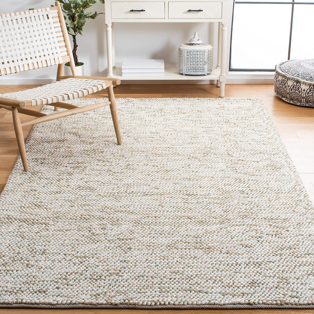 SAFAVIEH Natura Collection Area Rug - 6' x 9', Sage & Ivory, Handmade Wool, Ideal for High Traffic Areas in Living Room, Bedroom (NAT182W)