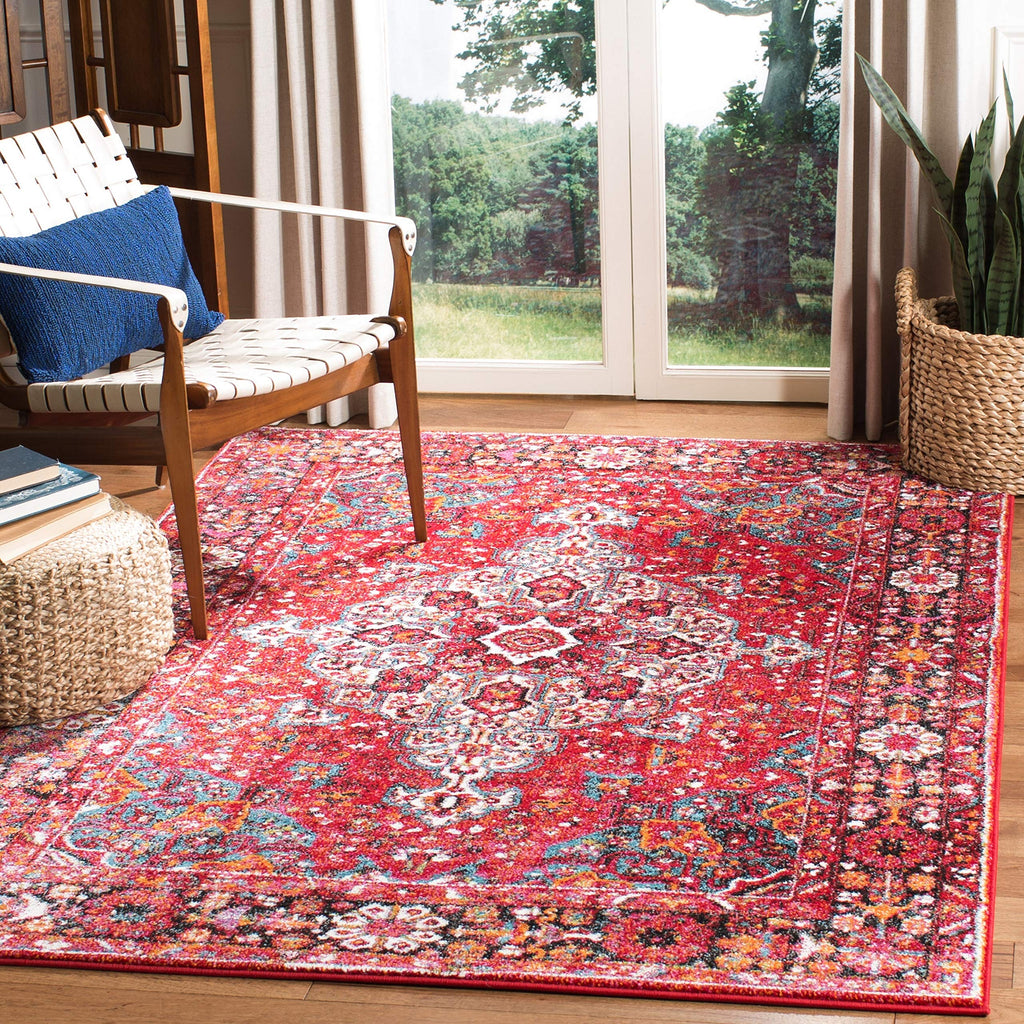 SAFAVIEH Vintage Hamadan Collection Area Rug - 9' x 12', Red & Multi, Oriental Traditional Persian Design, Non-Shedding & Easy Care, Ideal for High Traffic Areas in Living Room, Bedroom (VTH222A)