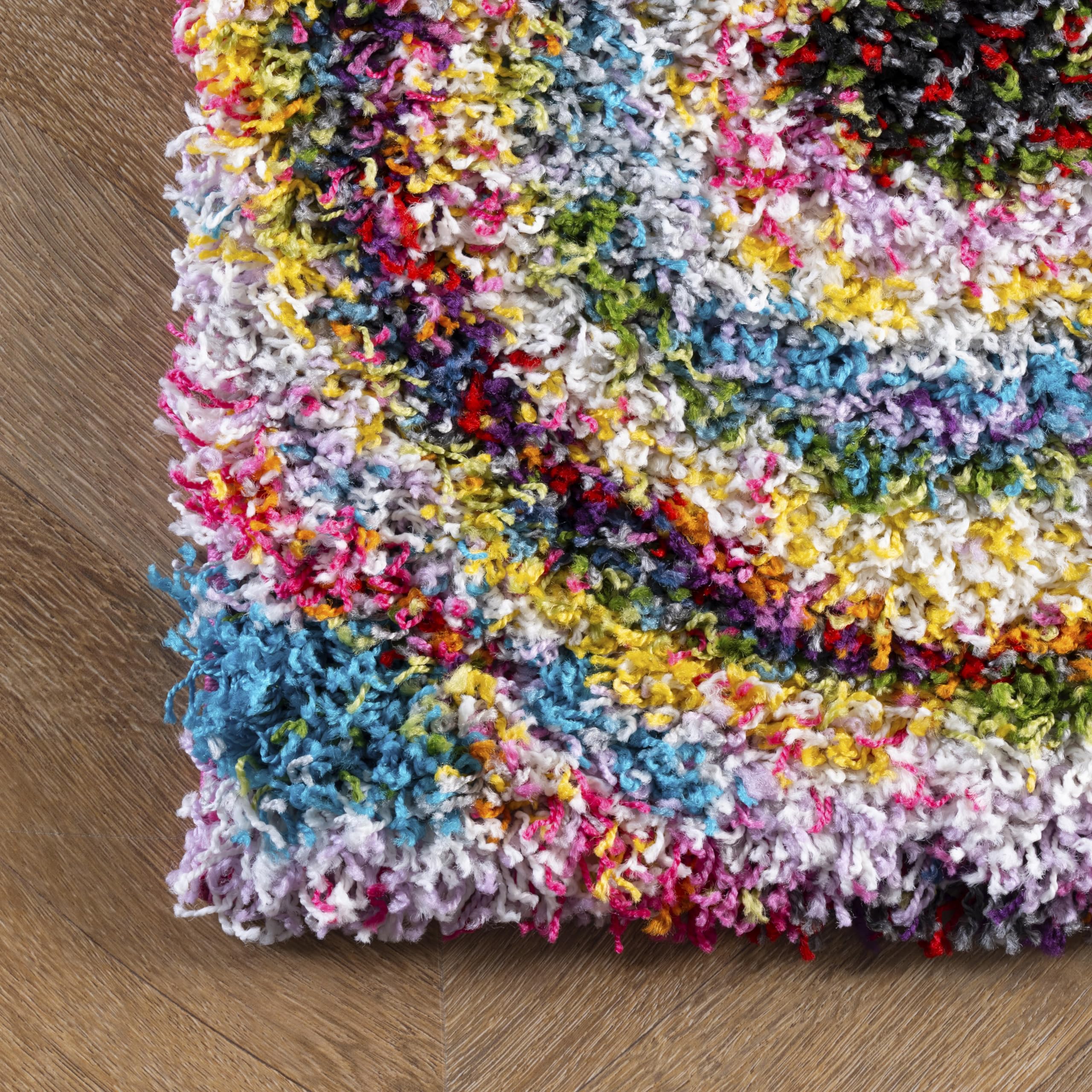 Nuloom Kindra Multicolor/Red, 7'10" Square, Bohemian Circles, Soft and Cozy, High Traffic, Stain Resistant, Easy Clean, Durable Area Rug for Bedroom, Living Room, Dining Space, Den, Foyer, Entryway