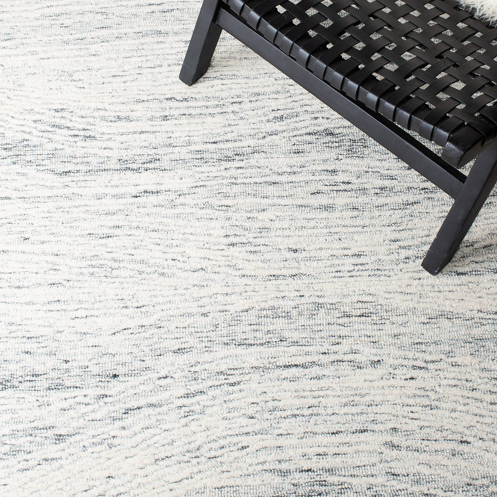 SAFAVIEH Metro Collection 8' x 10' Dark GreyIvory MET995H Handmade Premium Wool Living Room Dining Bedroom Area Rug