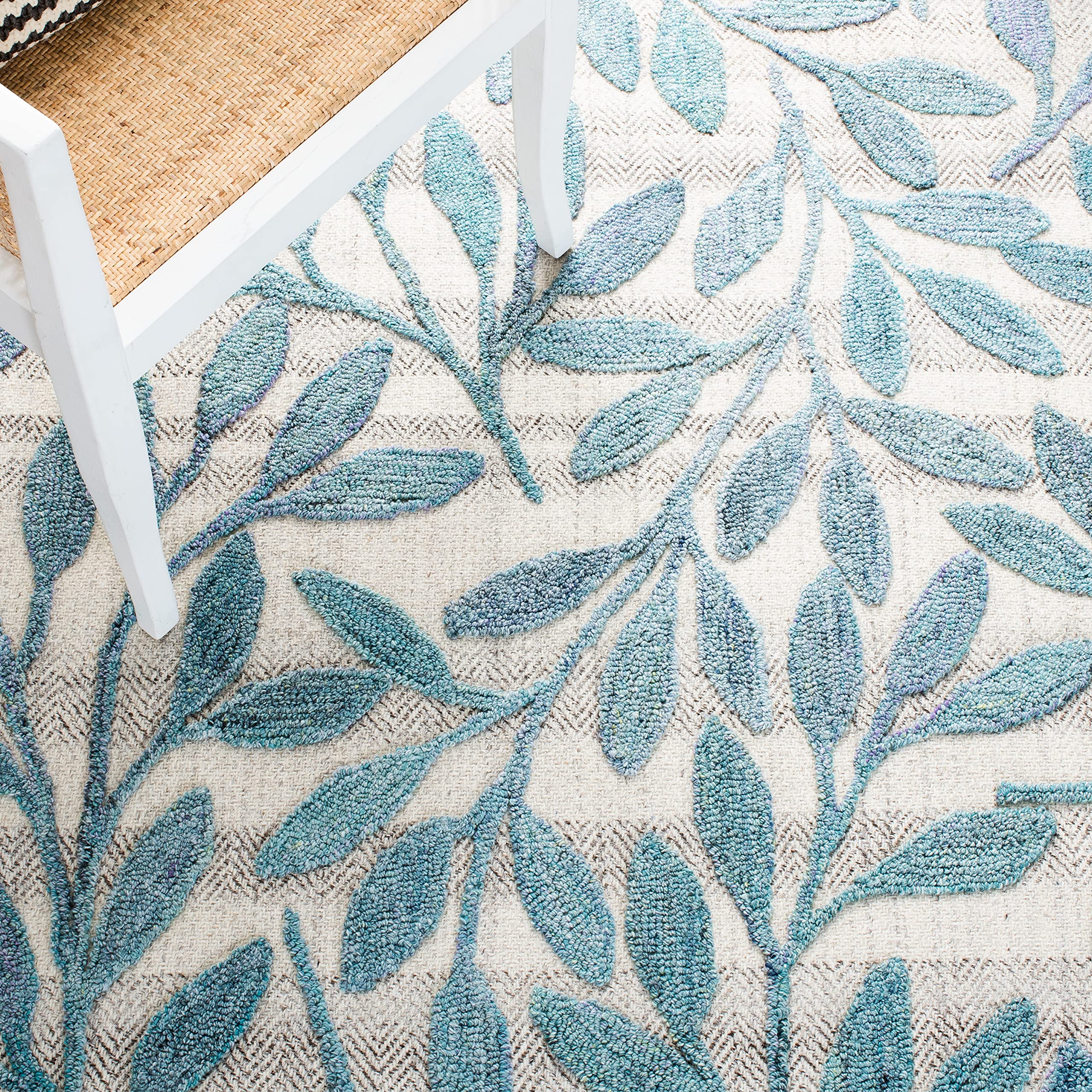 SAFAVIEH South Hampton Collection 8' x 10' Blue SHA302M Handmade Botanical Wool Area Rug