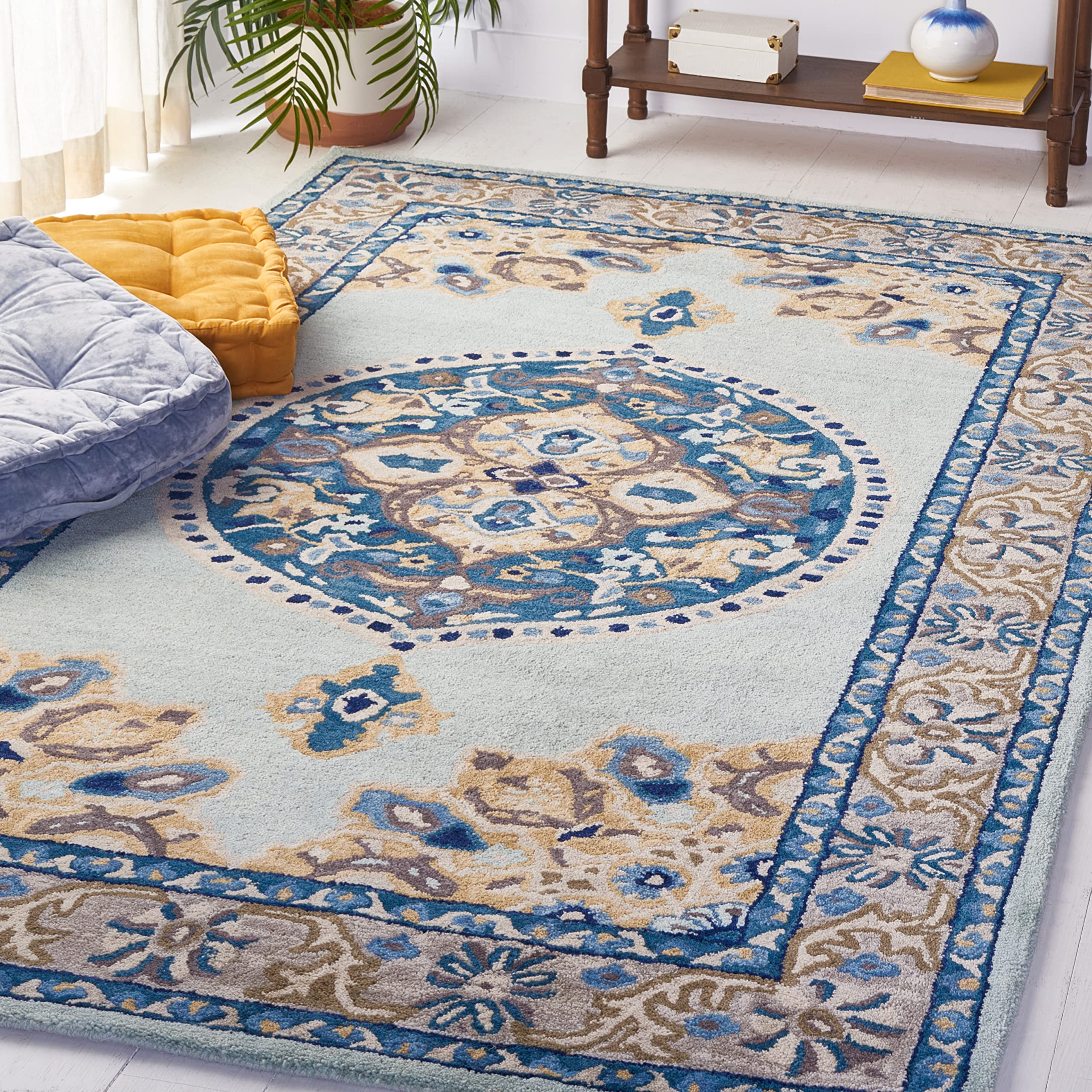 SAFAVIEH Antiquity Collection Area Rug - 5' x 8', Turquoise & Silver, Handmade Traditional Medallion Wool, Ideal for High Traffic Areas in Living Room, Bedroom (AT66K)
