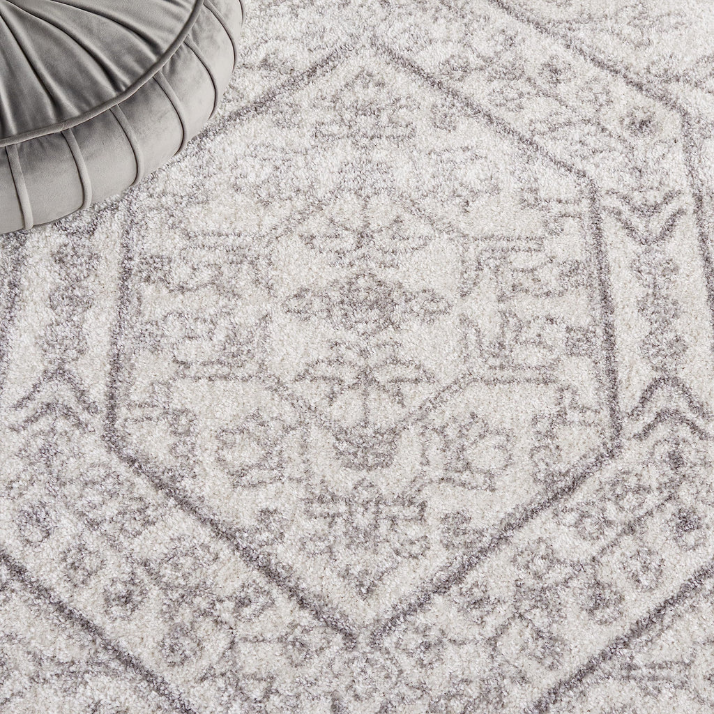 SAFAVIEH Area Rug 10x14 - Adirondack Collection - Large - Ivory & Silver, Oriental Medallion Design, Non-Shedding & Easy to Clean, Ideal for Living Room, Bedroom, Dining Space (ADR108B)