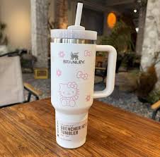 White Stanley Quencher H2.0 40oz Stainless Steel Vacuum Insulated Tumbler with Handle & Straw